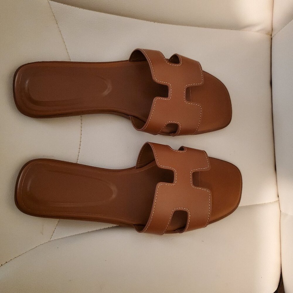 Women sandals